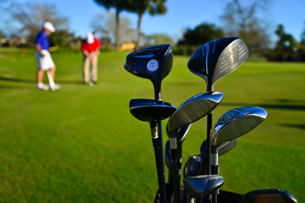 golf-clubs-and-golfers