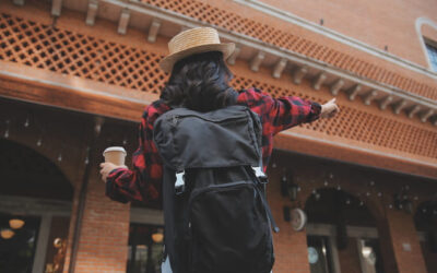 How to Set Up Your Work Bag to Avoid Shoulder and Back Strain